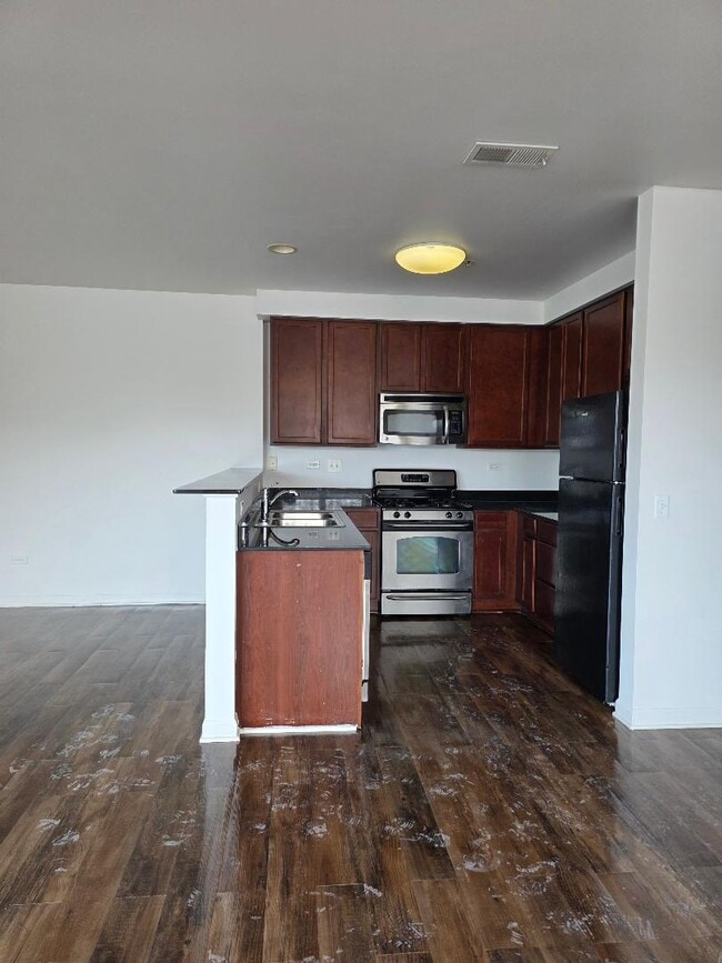 Building Photo - 3522 S State St