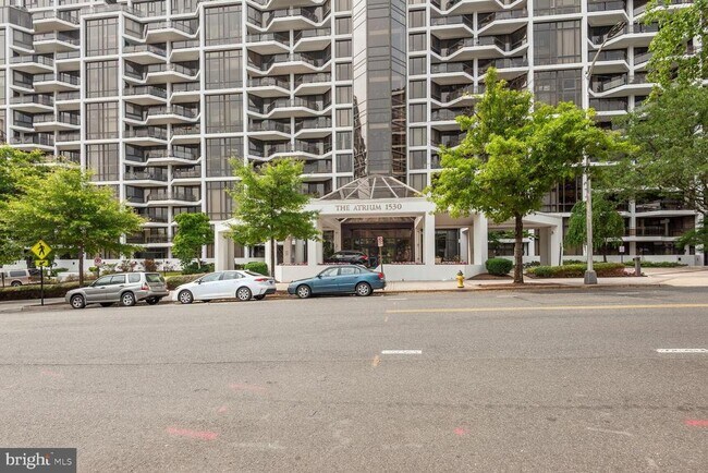 Building Photo - 1530 Key Blvd