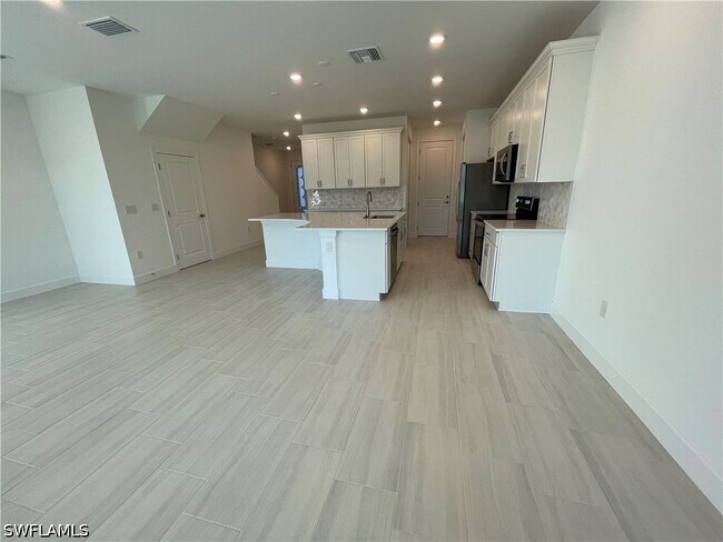 Building Photo - 4101 Sonoma Oaks Wy