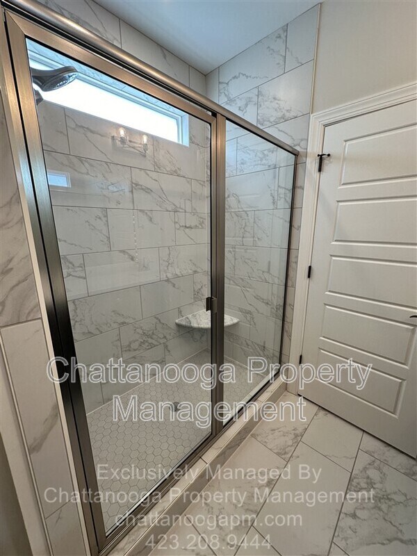 Building Photo - 1526 Bowtie Rd