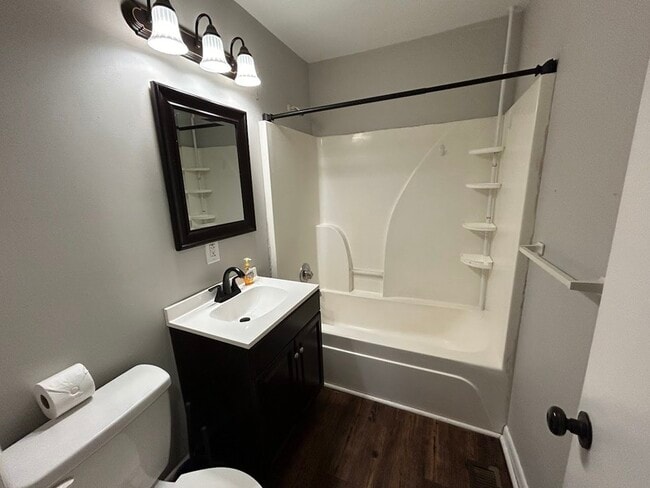 Building Photo - 3903 Newson Rd SW