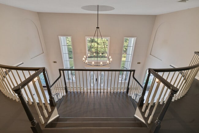 Building Photo - 321 Museum Village Rd