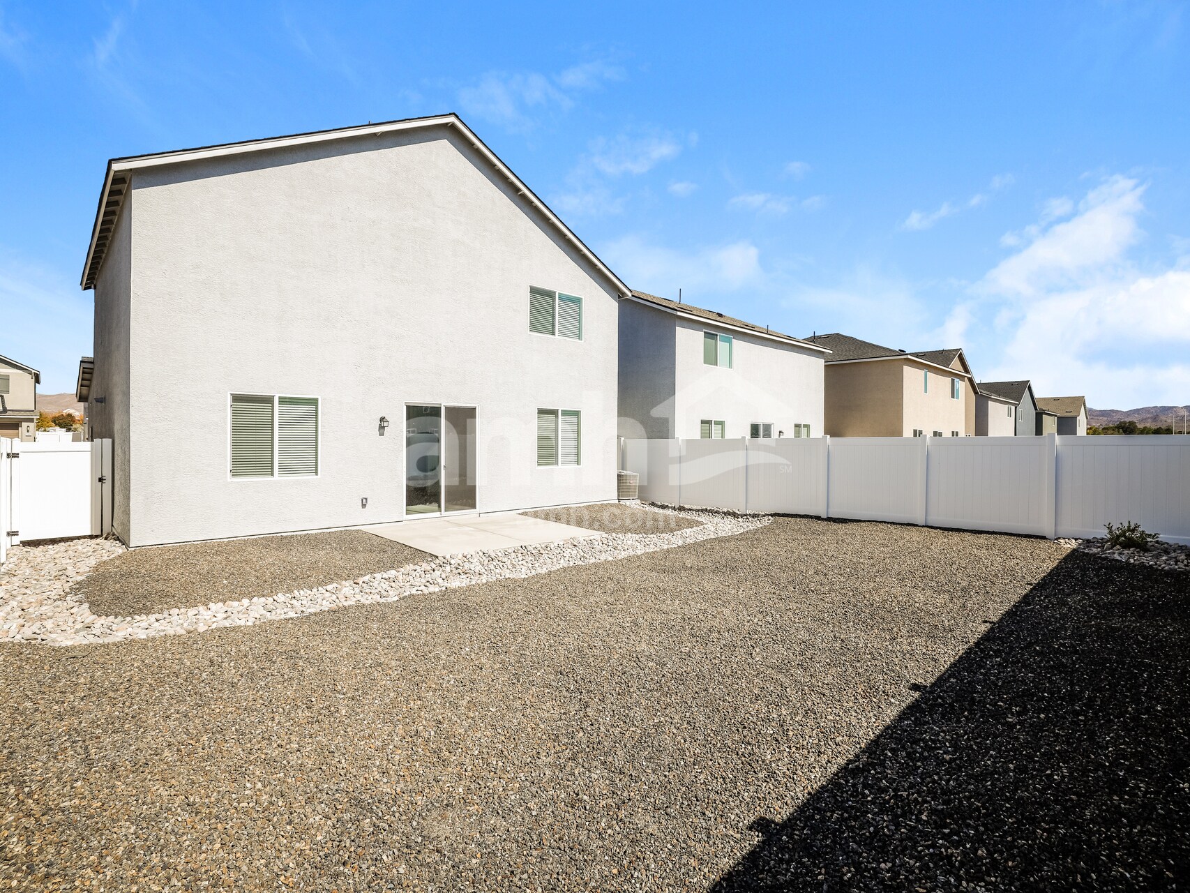 Building Photo - 2355 Dolly Ave