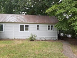 Building Photo - 143 Wainright Road