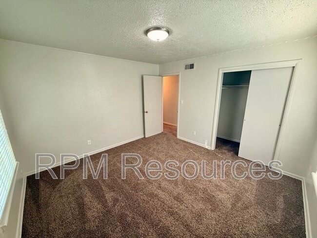 Building Photo - 4416 NW 44th St