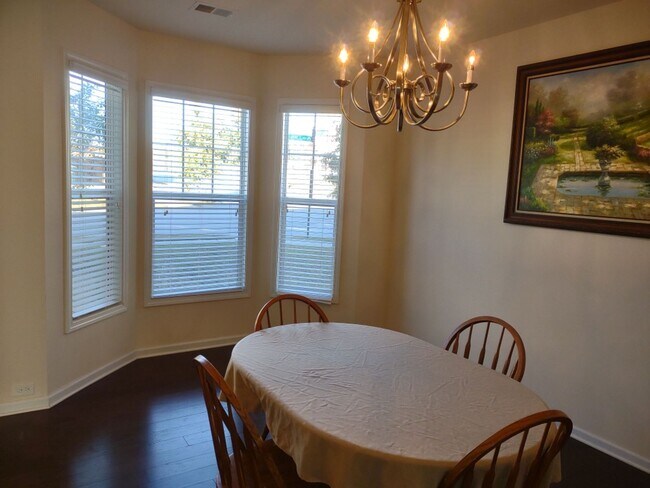Building Photo - Fabulous Four Bedroom Home in Southeast Columbia!