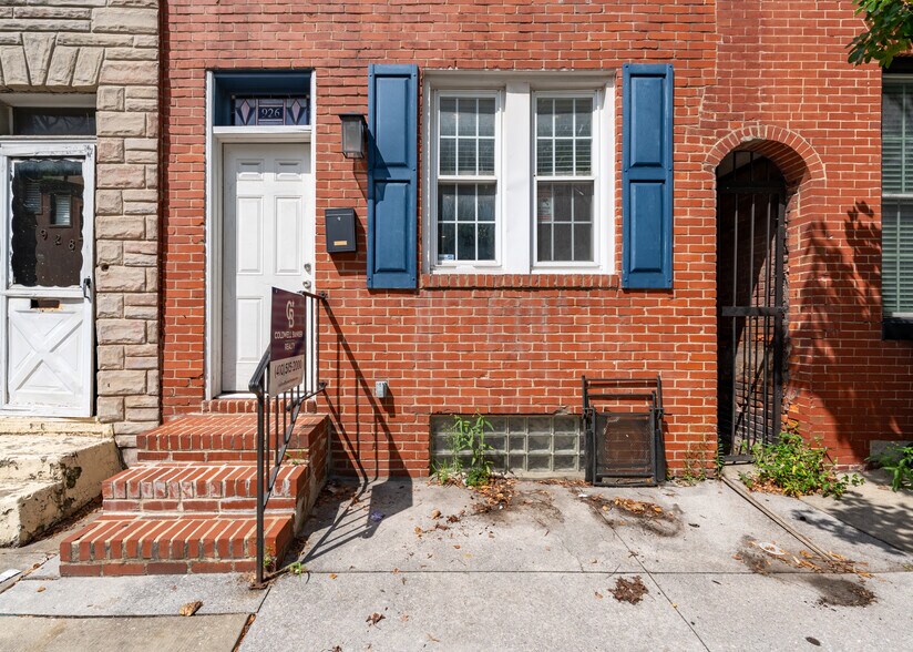 Building Photo - 926 S Hanover St