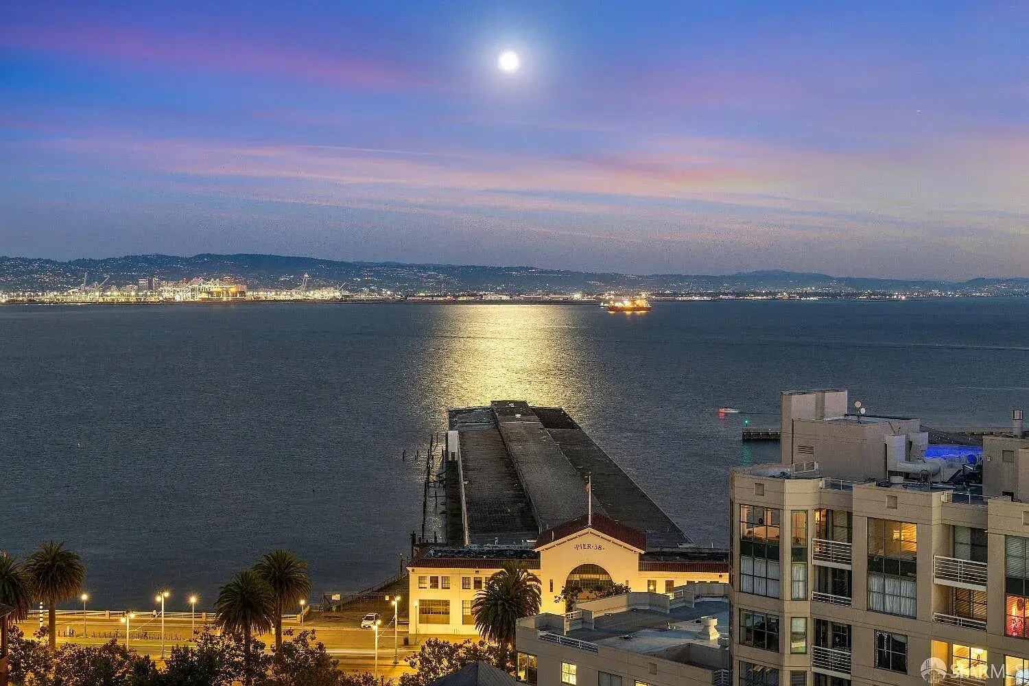 Building Photo - 229 Brannan St