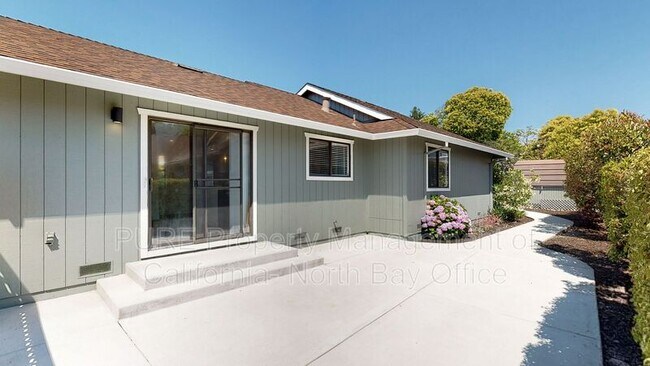 Building Photo - 811 Swift Ct