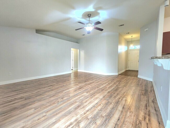 Building Photo - Welcome to your 4/2 dream home in Pace Mil...