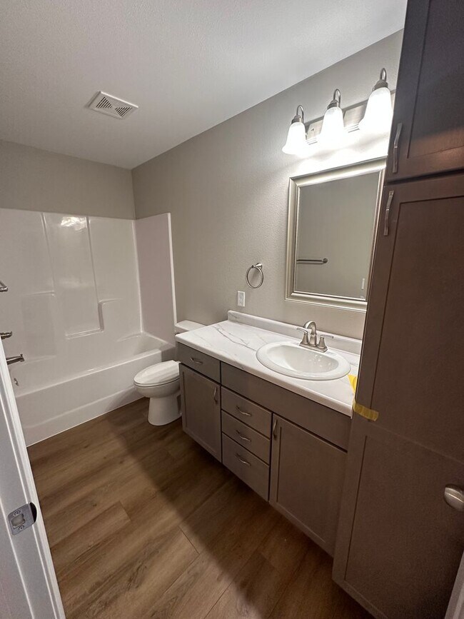 Building Photo - 2546/2542 Granite Drive NW
