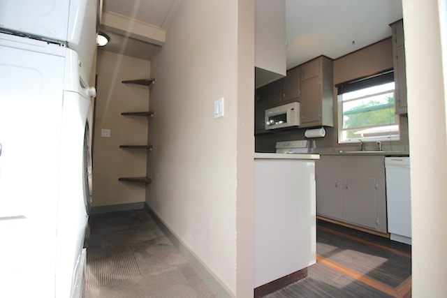 Building Photo - 5925 Logan Ave