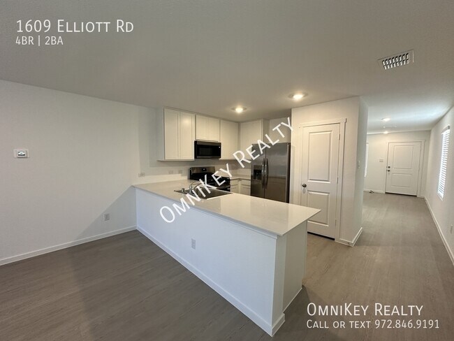 Building Photo - 1609 Elliott Rd