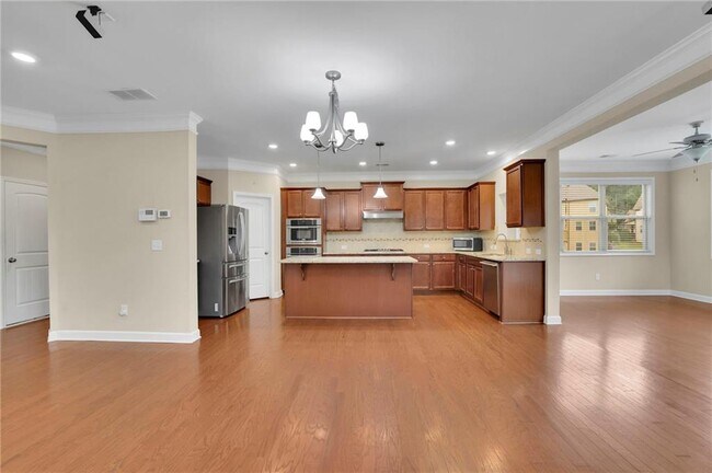 Building Photo - 4425 Holton Ave