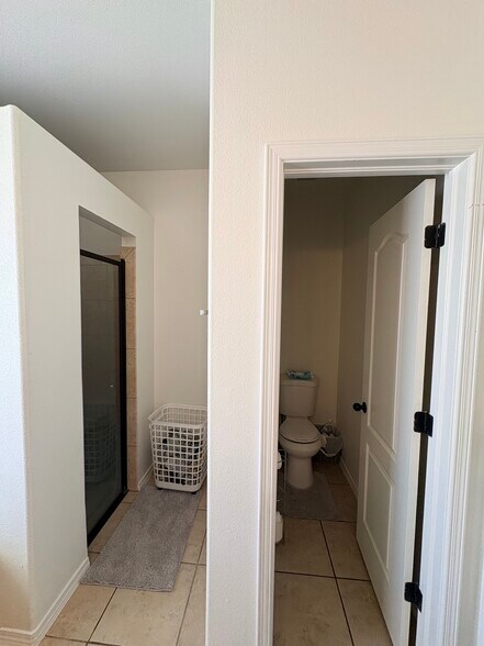 Bathroom - 3119 Sunny Prairie Dr