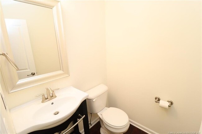 Building Photo - 208 Kylemore Cir