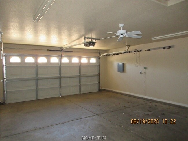 Building Photo - 3933 E Nicole Ave