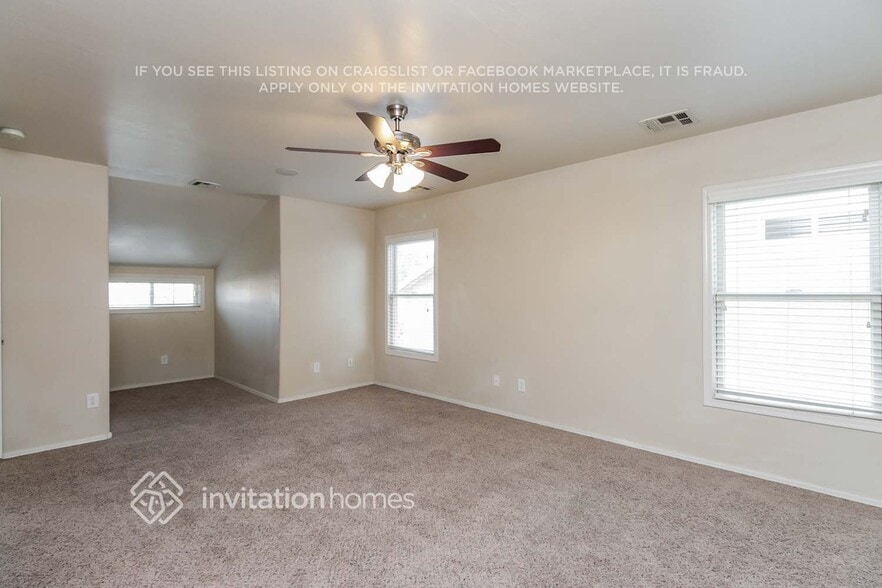 Building Photo - 5614 S 21st Pl