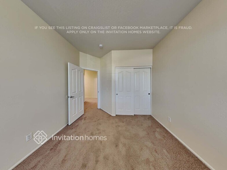 Building Photo - 4915 W Lynne Ln