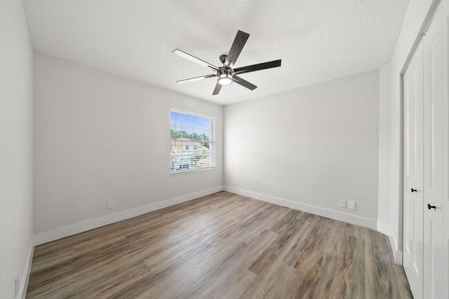 Building Photo - 232 Eagleton Lake Blvd