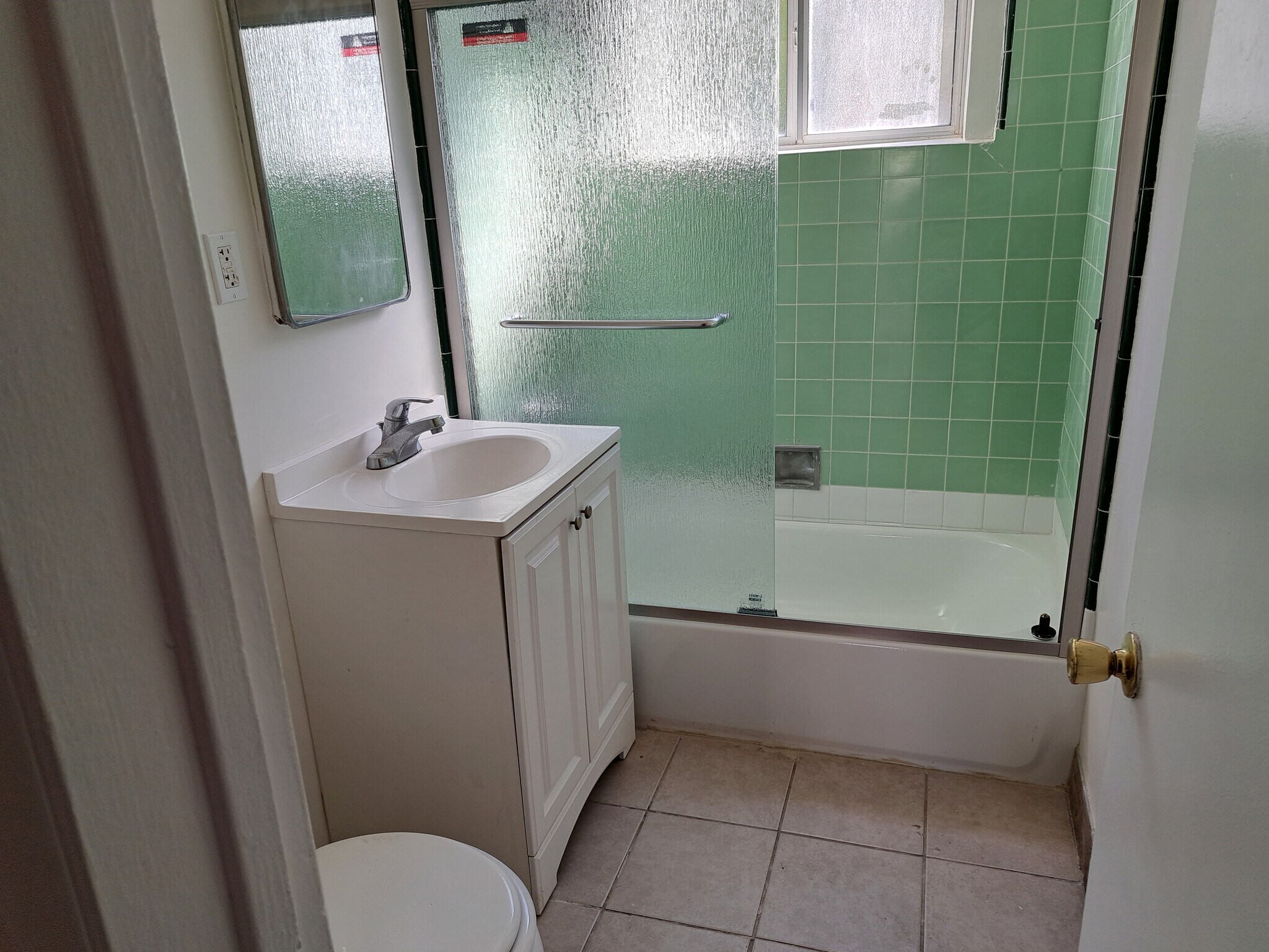 Building Photo - 630 Westbourne Dr