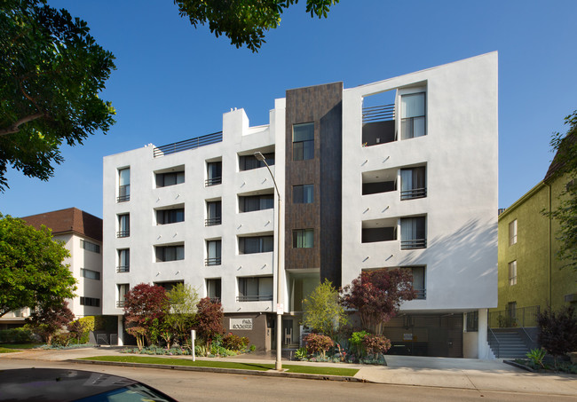 Modern Exterior - Park Rochester Apartments