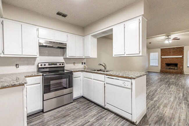 Building Photo - 17 Wagnon Dr