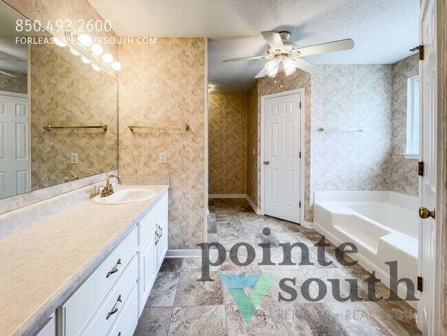 Building Photo - 2533 Jibe Dr