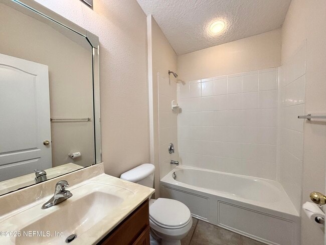 Building Photo - 2515 Crestdale Ct