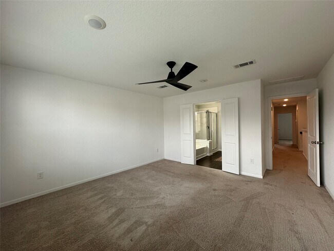Building Photo - 1052 Laguna Cv Dr