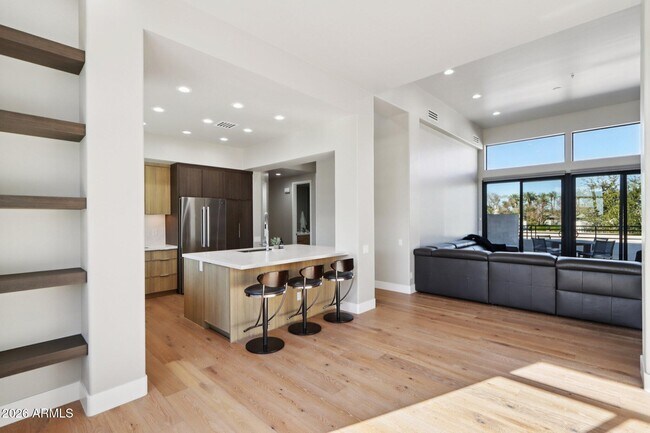 Building Photo - 8989 N Gainey Center Dr