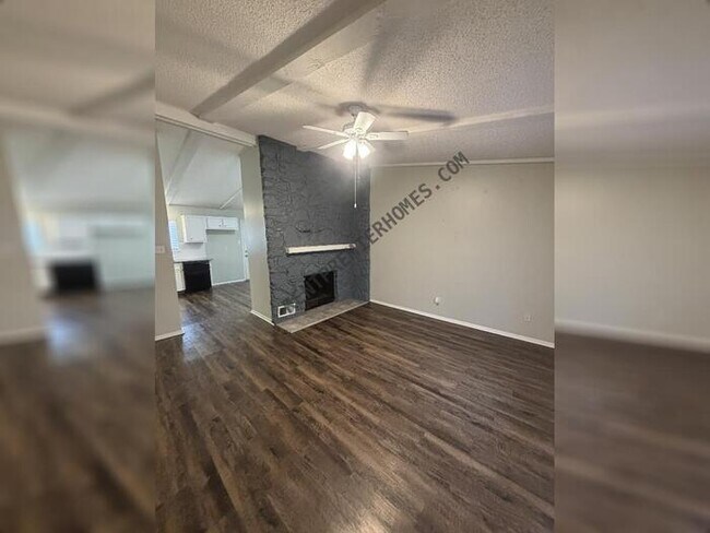 Building Photo - 101 Darryl Ct