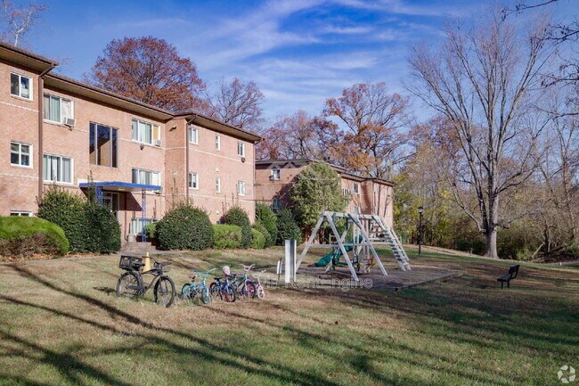 Building Photo - 14400 Gemstone Dr