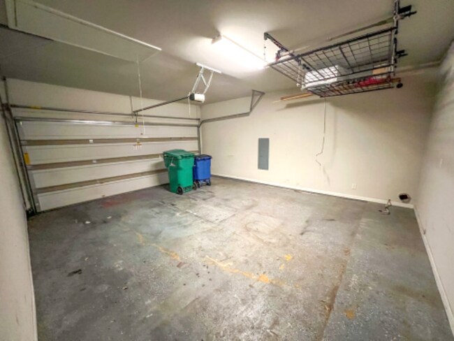 Building Photo - 524 Cautillion Dr