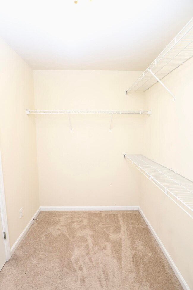 Building Photo - 1761 Nicholas Dr