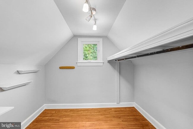 Building Photo - 8230 Gregory Dr