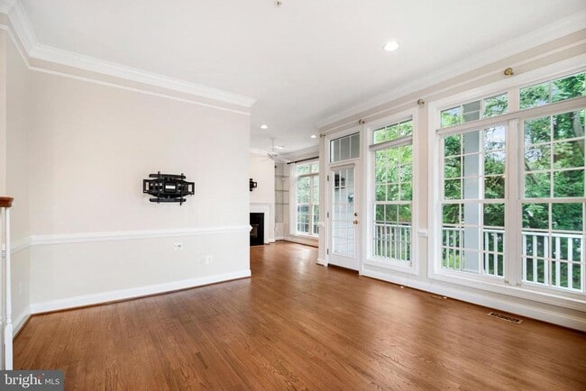 Building Photo - 508 S Fayette St