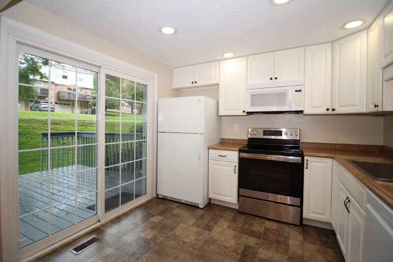 Building Photo - 100 Grouse Ct