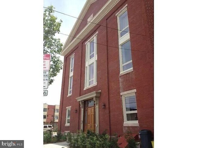 Primary Photo - 655-59 N 16th St