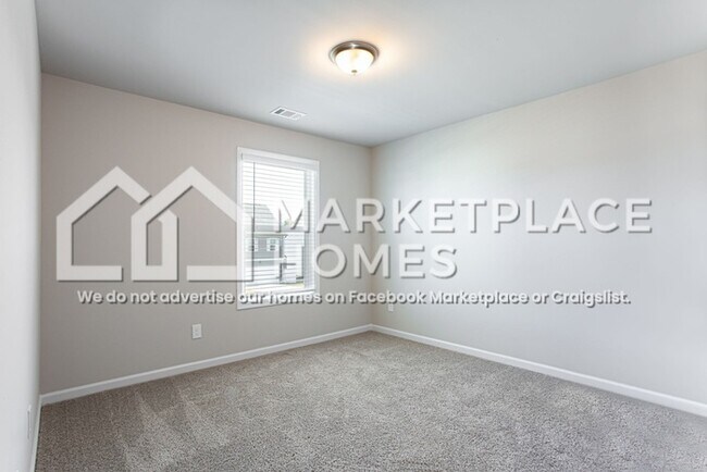 Building Photo - 268 W L Miller Dr