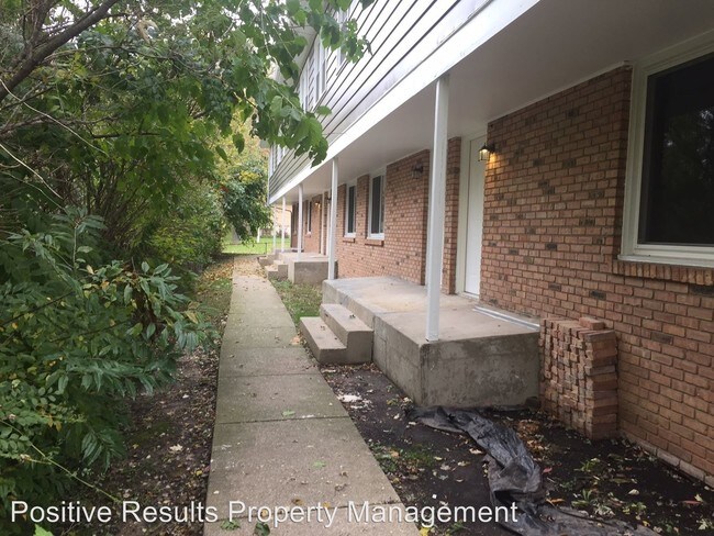 Primary Photo - 3420 Harrison Ave