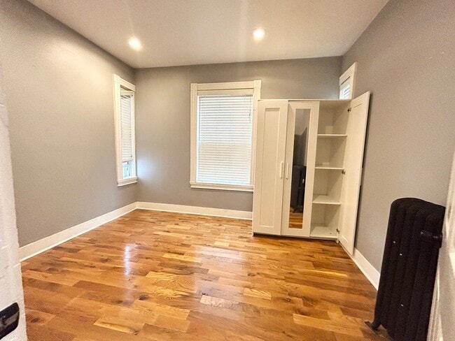 Building Photo - 14 Batchelder St