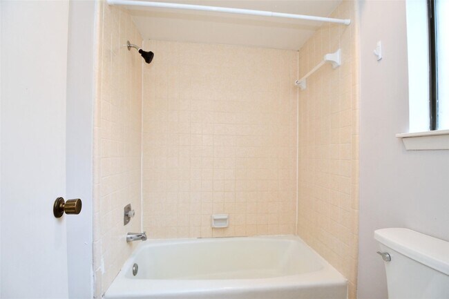 Building Photo - 7718 Moondance Ln