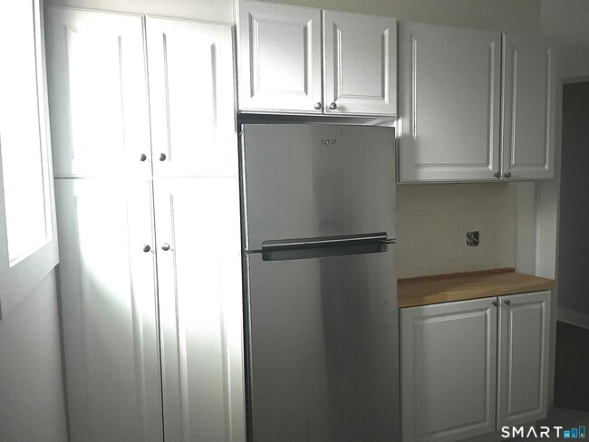 Building Photo - 48 Franklin St