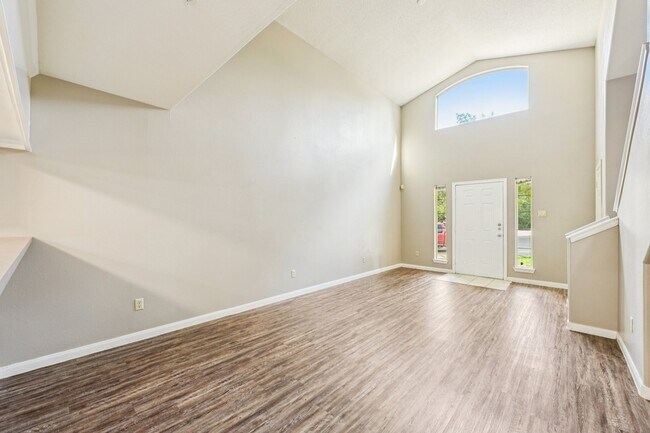 Building Photo - 100 Westpark Dr