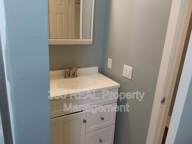 Building Photo - 2201 12th St