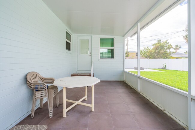 Building Photo - Cozy Daytona Beach Shores Home