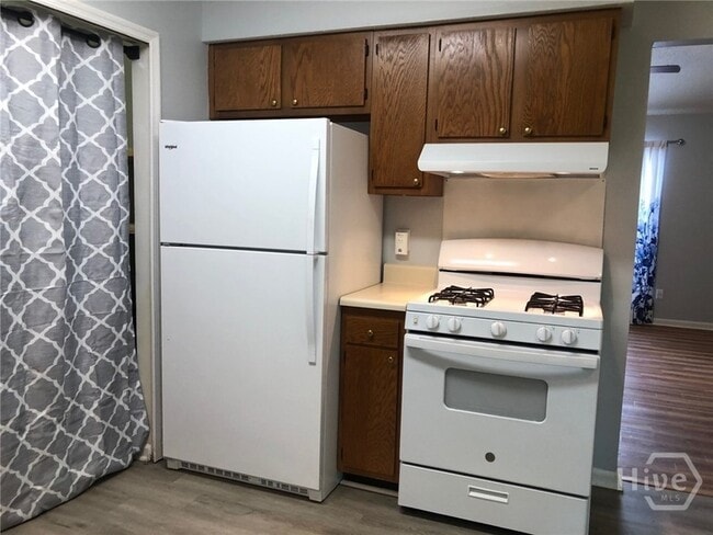 Building Photo - 120 Harmon Creek Dr