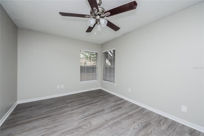 Building Photo - 305 Killington Way