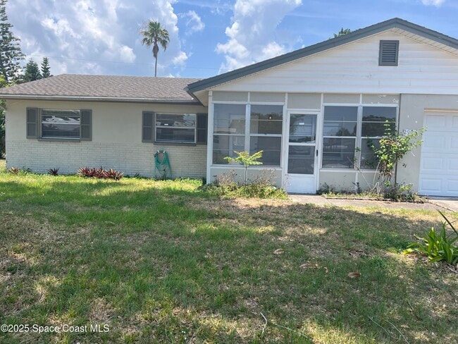 Primary Photo - 2906 Rollins St